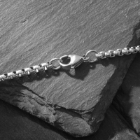 Кулон &laquo;Заяц&raquo; в скафандре, цвет белый в чернёном серебро, 70 см