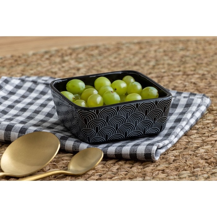 Соусник керамический &laquo;Орнамент&raquo;, 8.5 х 8.5 х 3.5 см, цвет чёрный