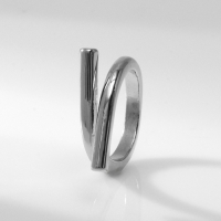 Кольцо металл «Тренд» загиб, цвет серебро, размер 16 Кольцо металл «Тренд» загиб, цвет серебро, размер 16