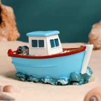 Корабль сувенирный "Рыбацкое судно" 10*6*6см