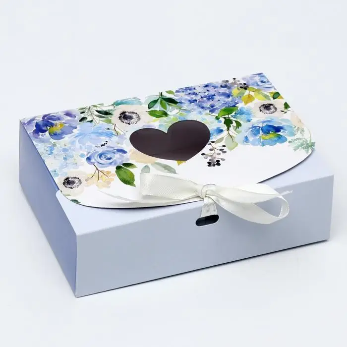 Подарочная коробка сборная с окном &laquo;Лиловые цветы&raquo;, 16.5&times;11,5&times;5 см
