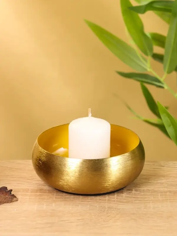 Подсвечник с золотым покрытием, 11&times;11&times;4 см