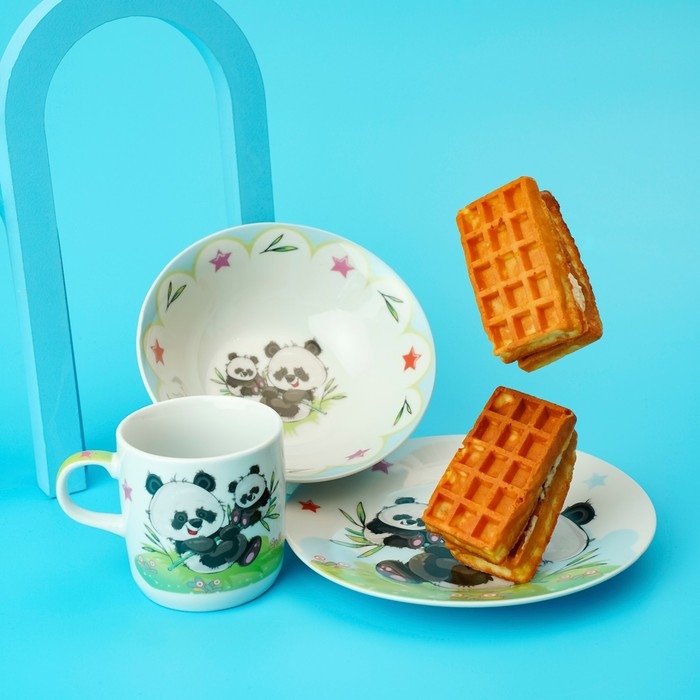 Набор детской посуды из керамики Доляна &laquo;Семья пандочек&raquo;, 3 предмета: кружка 230 мл, миска 400 мл, тарелка d=18 см