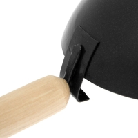 Ковш ТУНДРА, круглое дно, деревянная рукоятка, 390 мм Ковш ТУНДРА, круглое дно, деревянная рукоятка, 390 мм