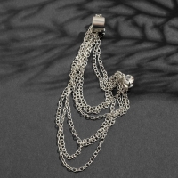 Серьга &laquo;Кафф&raquo; восемь цепочек, цвет серебро