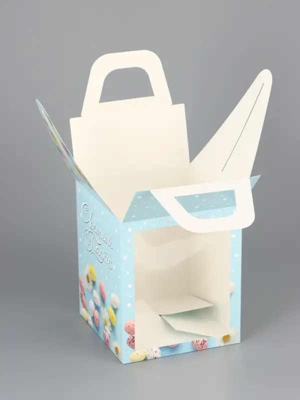 Коробка подарочная пасхальная с окном &laquo;Небесная голубая&raquo; 15&times;15&times;18 см