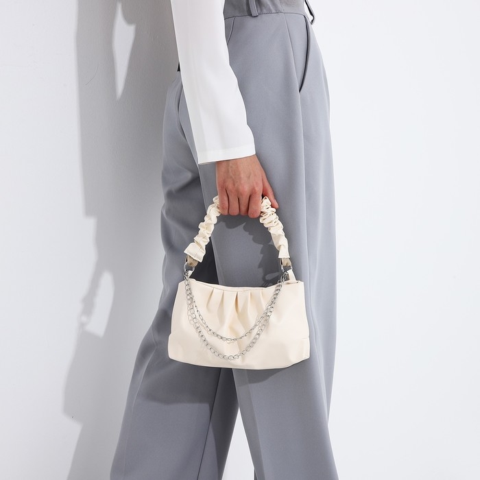 Сумка-багет на молнии, цвет молочный