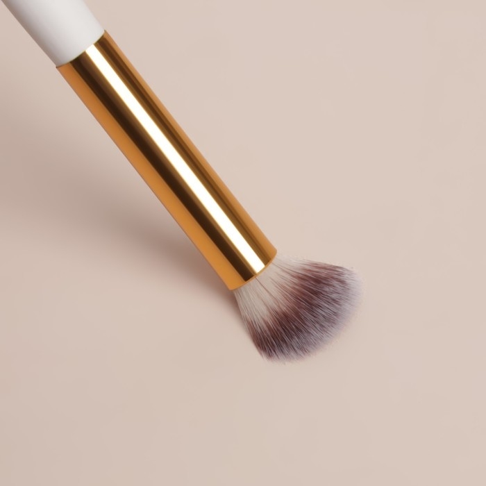 Кисть для макияжа &laquo;White&raquo;, 18 (&plusmn; 1) см, цвет белый