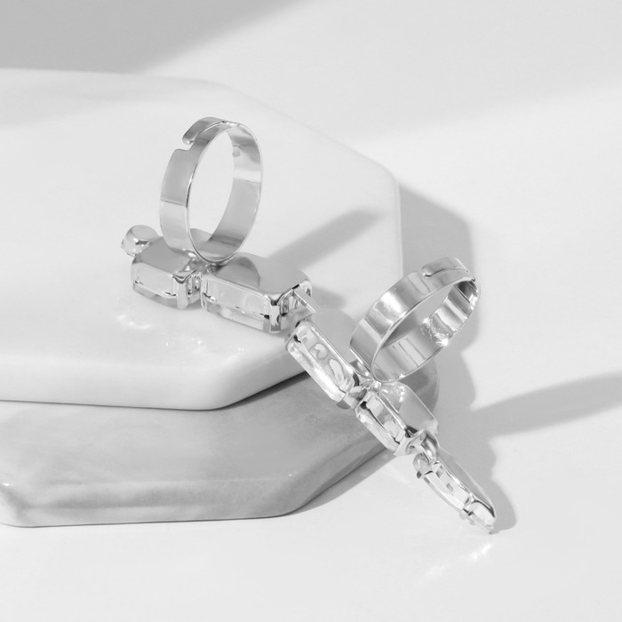 Кольцо «Ассорти» объёмный коготь, цвет белый в серебре, безразмерное Кольцо «Ассорти» объёмный коготь, цвет белый в серебре, безразмерное