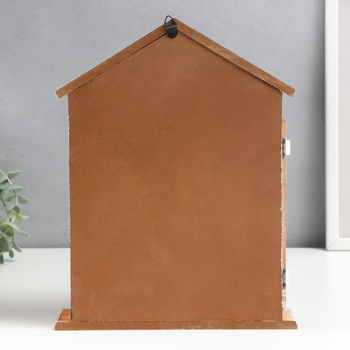 Ключница дерево 6 крючков "Дом со ставнями-сердечками" 29,5х22,5х6 см