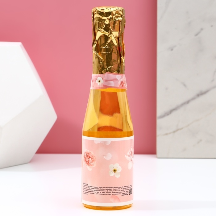 Подарочный набор косметики «С 8 Марта!», гель для душа во флаконе шампанское 250 мл и мочалка для тела, ЧИСТОЕ СЧАСТЬЕ Подарочный набор косметики «С 8 Марта!», гель для душа во флаконе шампанское 250 мл и мочалка для тела, ЧИСТОЕ СЧАСТЬЕ