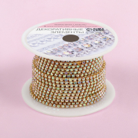 Цепь со стразами, с голографией, металл, стекло, 2 мм, 9 &plusmn; 1 м, цвет золотой