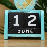 Календарь настольный "Ананас" дерево 11х5х16 см, цв. бирюзовый