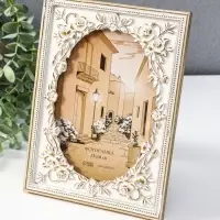 Фоторамка полистоун 13х18 см "Овал в розах" белая с золотом 14х1,5х19 см