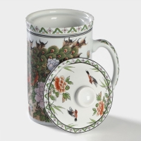 Кружка керамическая с крышкой и ситом &laquo;Цветы&raquo;, 300 мл