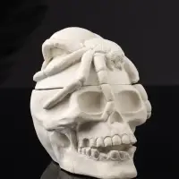 Шкатулка с крышкой "Череп" 10х9х8 см, натуральный, гипс