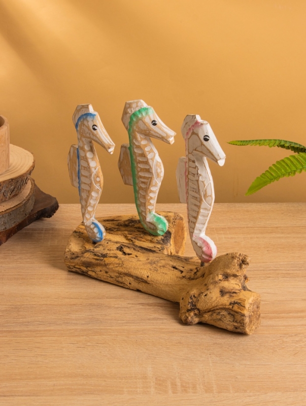 Сувенир &laquo;Морские коньки&raquo;, 25&times;15&times;21 см, дерево, разноцветный