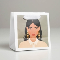 Пакет подарочный ламинированный квадратный, упаковка, &laquo;Girl&raquo;, 14 х 14 х 9 см