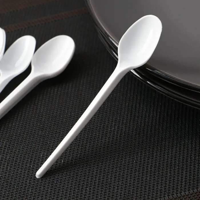 Набор пластиковых одноразовых ложек чайных Мистерия, 12.5 см, 12 шт., белый