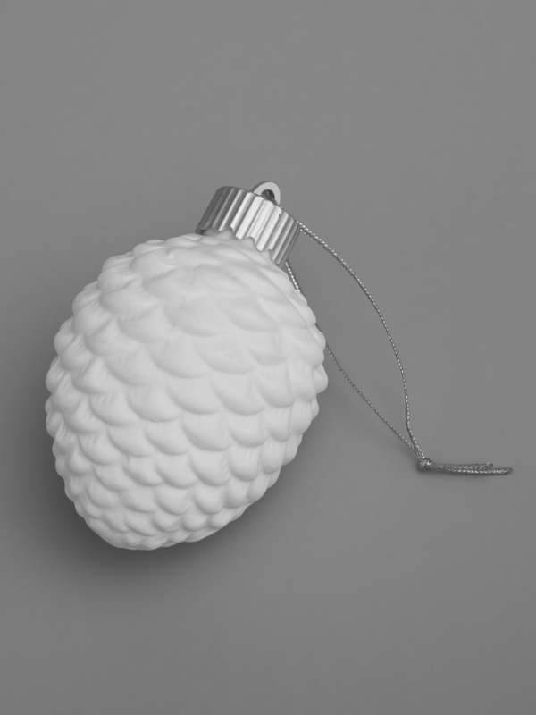 Елочный шар "Шишка" 6.5х6.5х8 см, 1 LED, LR44x3(в компл.), свечение тёплое белое