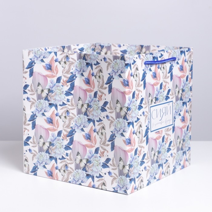 Пакет подарочный квадратный, упаковка, &laquo;Сияй&raquo;, 30 х 30 х 30 см