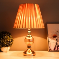 Настольная лампа "Алфи" Е27 40Вт золото 28х28х46 см Настольная лампа "Алфи" Е27 40Вт золото 28х28х46 см