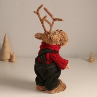 Декор "Олень в комбинезоне" Декор "Олень в комбинезоне"