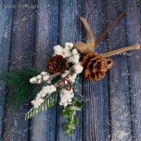 Декор "Зимнее очарование" ягоды в белом шишки хвоя, 26 см Декор "Зимнее очарование" ягоды в белом шишки хвоя, 26 см