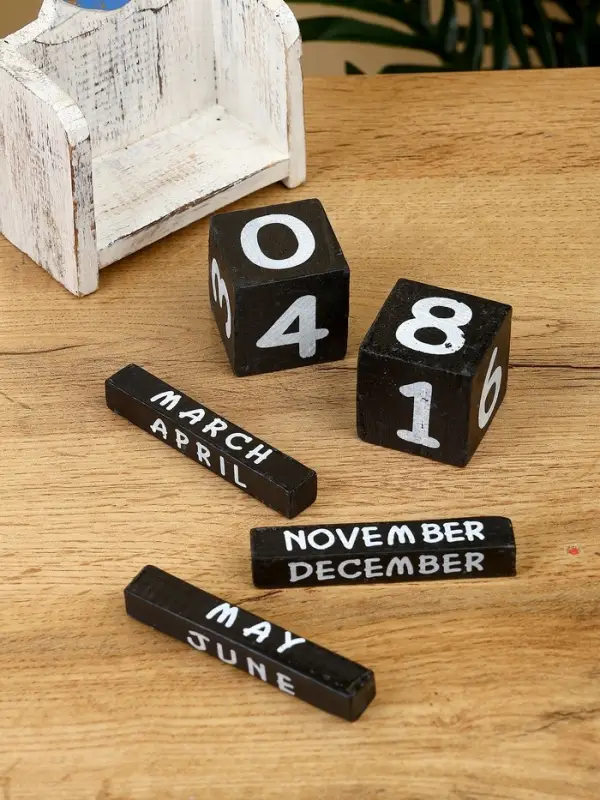 Календарь настольный "Морская ракушка" дерево 11х5х14 см, цв. бело-золотой