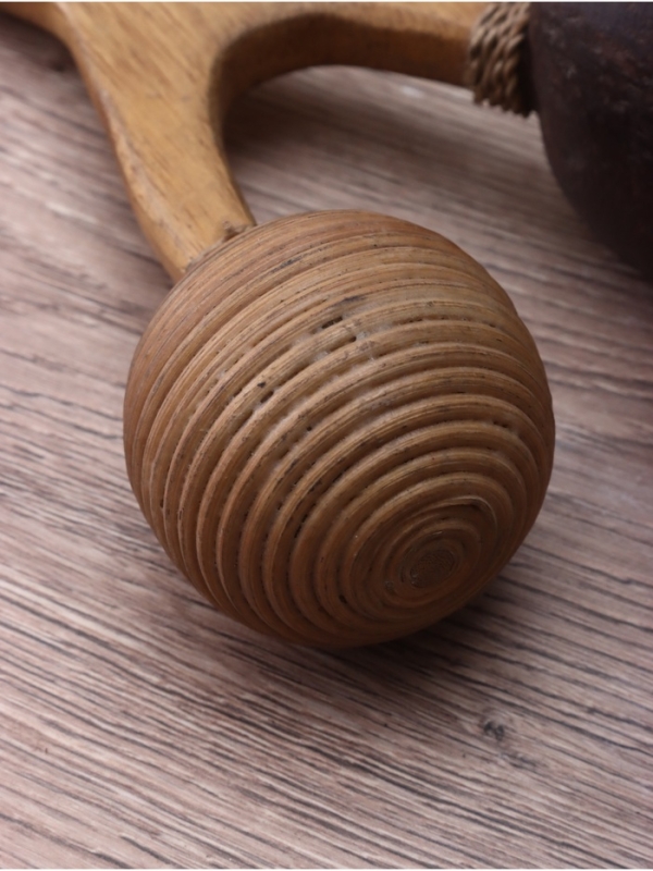 Сувенирный музыкальный инструмент Сувенирный музыкальный инструмент "Маракас двойной" махагон, кокос, 25х9х20 см