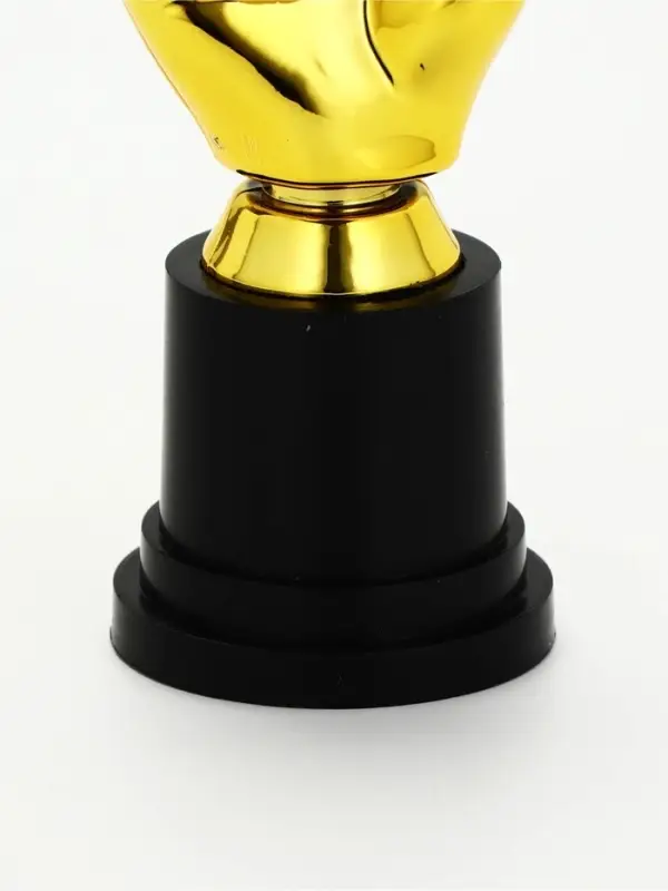 Наградная фигура &laquo;Победа&raquo;, пластик, 13,5 х 5,7 х 5.1 см