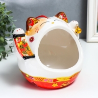 Сувенир подставка керамика "Манэки-нэко со свитком и колокольчиком" МИКС 21х16х20 см Сувенир подставка керамика "Манэки-нэко со свитком и колокольчиком" МИКС 21х16х20 см