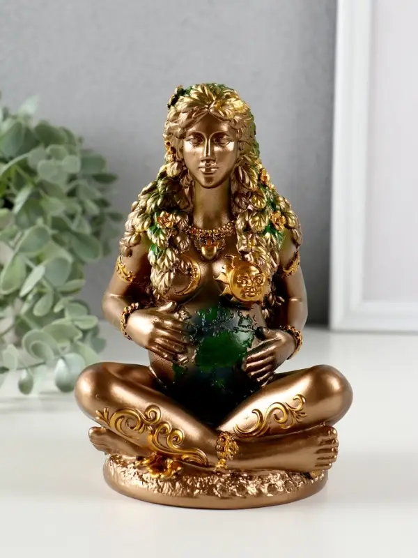 Сувенир полистоун "Природа-мать" 10,5х9,3х17 см