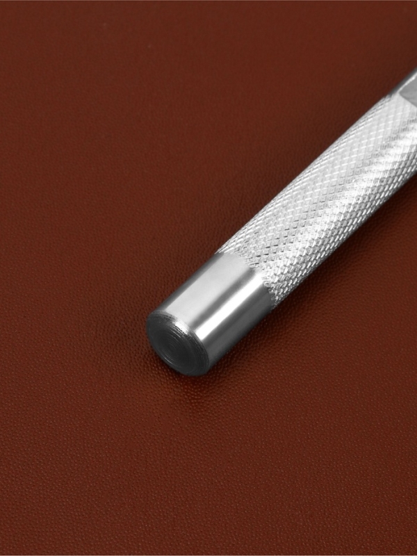 Набор пробойников для кожи, 7 предметов: сменные насадки 6 шт., основа 1 шт.