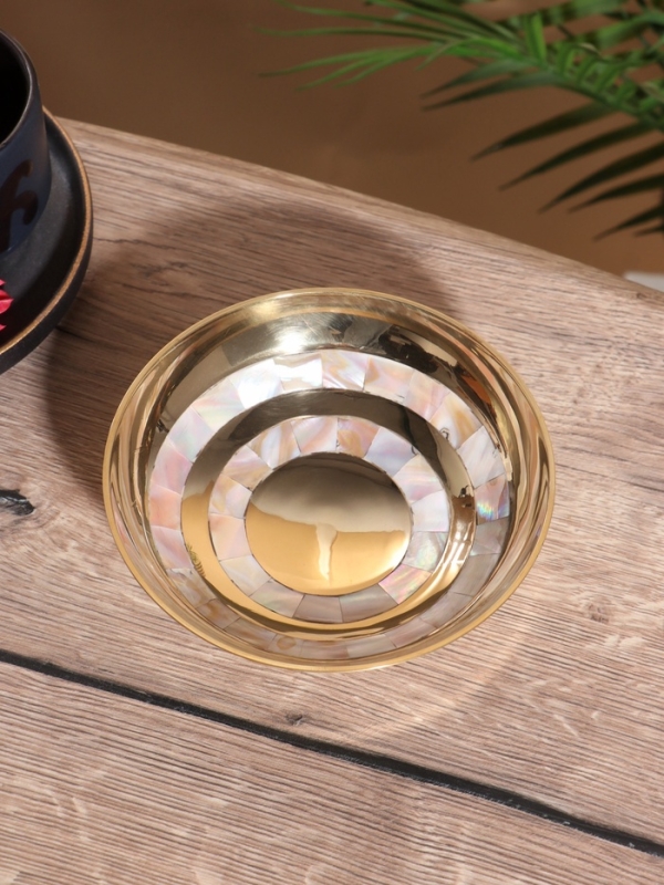 Блюдо сервировочное "Золотая с перламутром" латунь 14,5х14,5х5 см