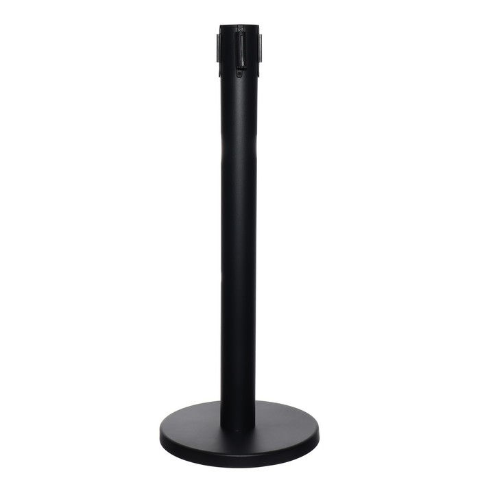 Стойка ограждения черная, с вытяжной лентой-470см белая, высота-90см, d-11см, напольный d-35см