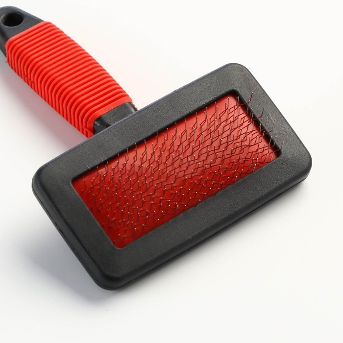 Пуходерка Пуходерка "Риф" без капель с резиновой ручкой, средняя, 10 х 14 см, чёрно-красная