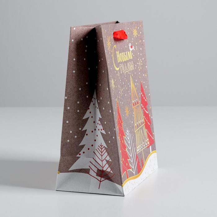 Пакет подарочный новогодний крафтовый вертикальный &laquo;Новогодние ёлки&raquo;, 18 х 23 х 8 см, Новый год