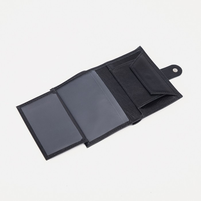 Портмоне мужское на кнопке, отдел для автодокументов, цвет чёрный Портмоне мужское на кнопке, отдел для автодокументов, цвет чёрный
