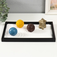 Сад камней Дзен "Три шара с рисунками" песок 29,5х20х5,5 см Сад камней Дзен "Три шара с рисунками" песок 29,5х20х5,5 см