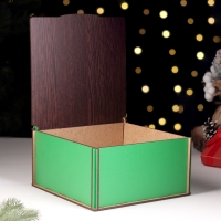 Коробка подарочная "Символ года 2025.Счастливого нового года" 18,5х18х10 см,зеленая