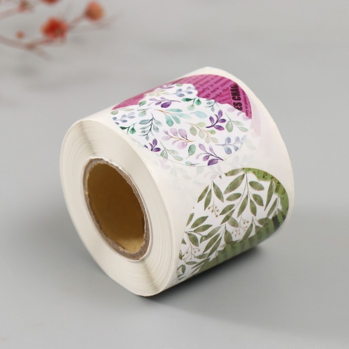 Наклейка бумага Наклейка бумага "Листья и журналы" d=3,8 см 252 шт в рулоне