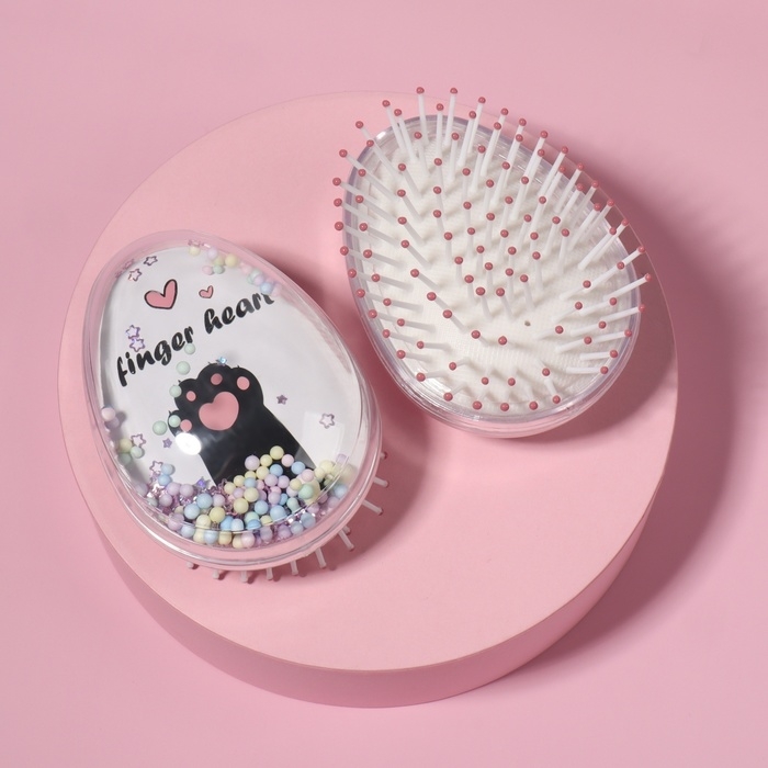 Расчёска - шейкер &laquo;Лапки&raquo;, 5,5 &times; 9 см, цвет белый