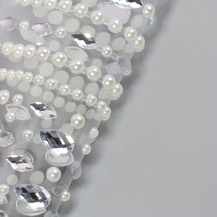 Стразы и жемчуг самоклеящиеся &laquo;Ассорти&raquo;, фигурные, 120 шт на листе, цвет серебряный