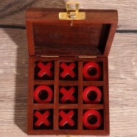 Настольная игра "Крестики-нолики" 10х10 см, дерево шишам, смола