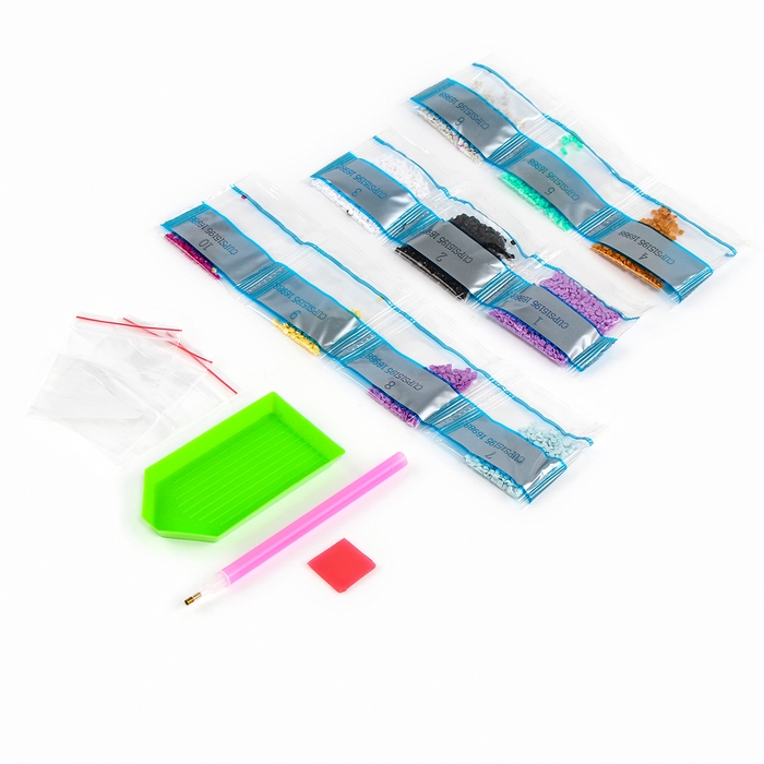 Алмазная мозаика на термостакане &laquo;Единорог&raquo;