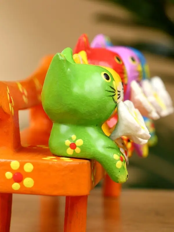 Сувенир "Котята на скамейке" дерево 19х8х6 см, цв. оранжевый