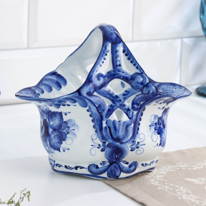 Конфетница &laquo;Весна&raquo;, 21&times;13&times;18 см, гжель