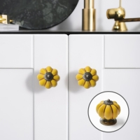 Ручка-кнопка PEONY Ceramics 001, керамическая, желтая Ручка-кнопка PEONY Ceramics 001, керамическая, желтая