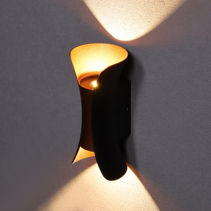 Светильник фасадный &laquo;Элегант&raquo;, FSD-090, 6 Вт, 3000К, IP65, 220 В, металл, черно-золотистый   1008543